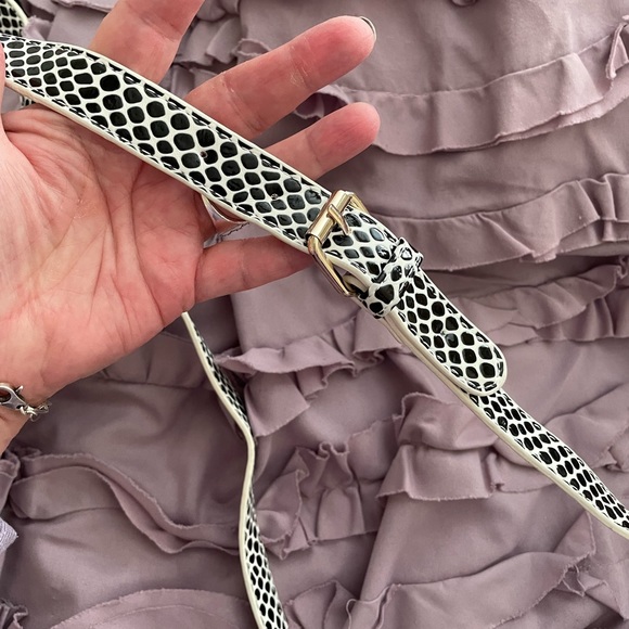 Sondra Roberts 2 crossbody bag - Picture 7 of 7